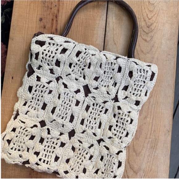 Off White Crochet Bag with Wooden Handles - Picture 5 of 5
